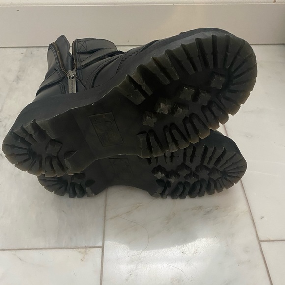 Dr. Martens Jadon Strap Boot - Size 7 - Picture 7 of 8